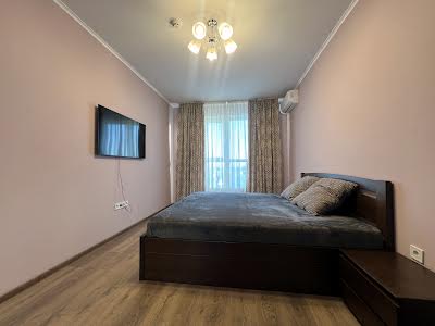 квартира за адресою Ревуцького вул., 40-Г