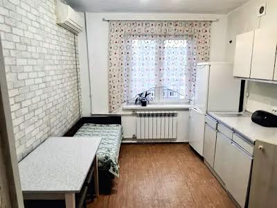квартира за адресою Мануйлівський просп. (Воронцова), 77