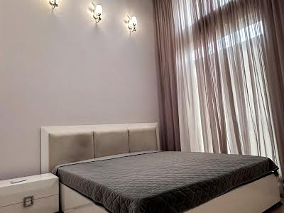 квартира за адресою Регенераторна вул., 4