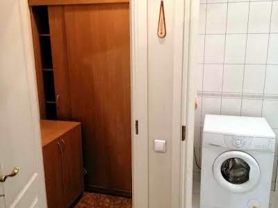 квартира за адресою Дмитра Яворницького просп. (Карла Маркса), 46