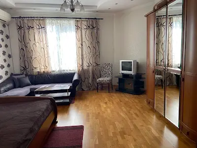 квартира за адресою Степана Руданського вул., 3