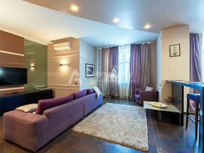 квартира за адресою Дмитрівська, 82