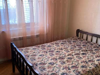 квартира за адресою Автозаводська вул., 7