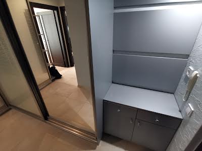 квартира за адресою Регенераторна вул., 4