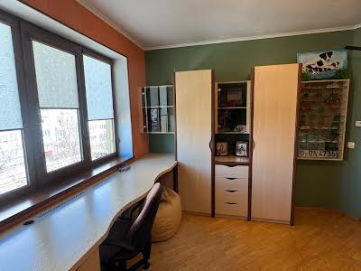 квартира за адресою Троїцька вул. (Пролетарська), 37