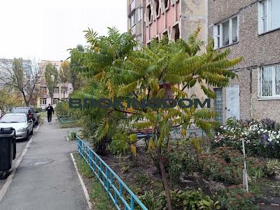 квартира за адресою Рональда Рейгана вул., 20-А