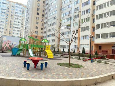 квартира за адресою Райдужний масив вул., 24