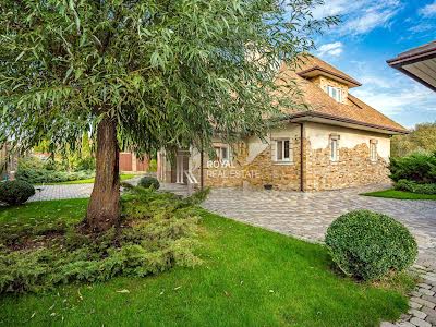 будинок за адресою с. Вишеньки, Садова вул., 3
