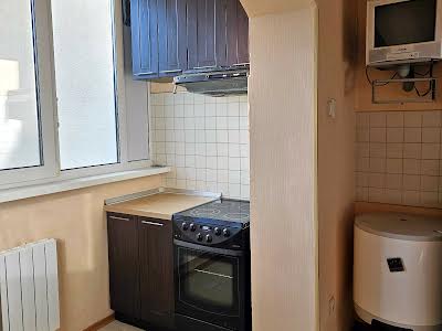 квартира за адресою Київ, Райдужна вул., 3