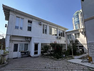 комерційна за адресою Золотой берег, 4 А