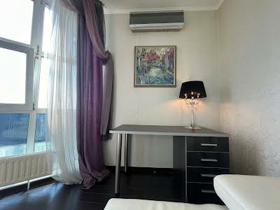 квартира за адресою Кудрявський узвіз, 3-Б