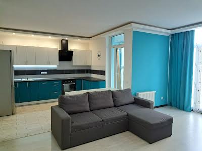 квартира за адресою Регенераторна вул., 4