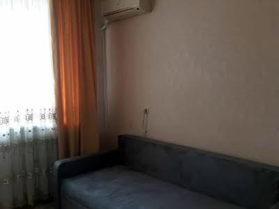 квартира за адресою Матюшенка вул., 3