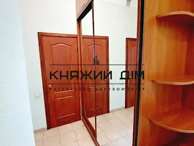 квартира по адресу Івана Світличного ул. (Петровського), 6