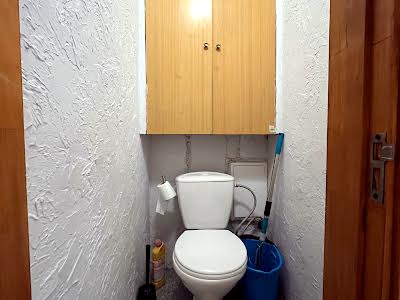 квартира за адресою Олександра Довженка вул. (Толстого), 102