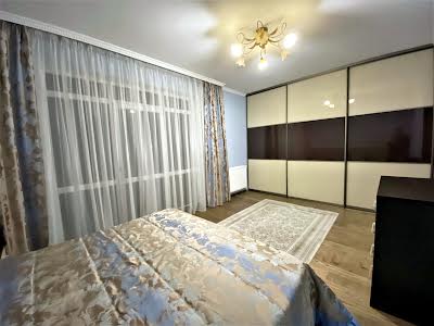 квартира по адресу Гайдамацкая ул., 12а