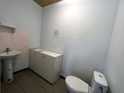 комерційна за адресою Хлібна, 12