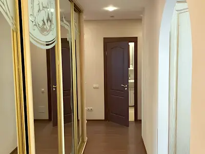 квартира за адресою Регенераторна вул., 4к2