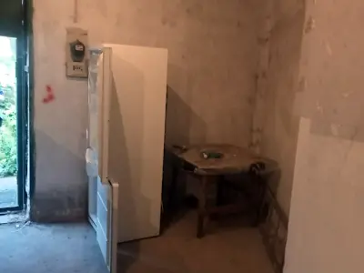 комерційна за адресою Валерія Лобановського просп. (Червонозоряний), 8-б