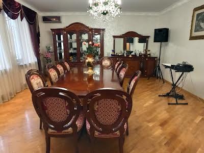 будинок за адресою Одеської громади вул. (Авдєєва-Чорноморського), 2