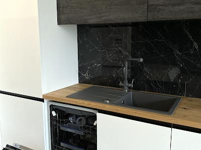 квартира за адресою Львівська, 33а