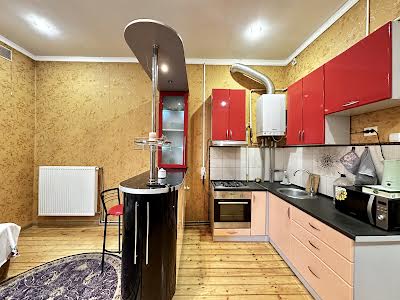 квартира за адресою Шептицьких вул., 24