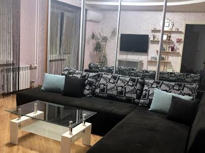 квартира за адресою Оноре де Бальзака вул., 4