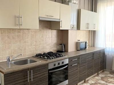 квартира за адресою Бишівська вул., 1