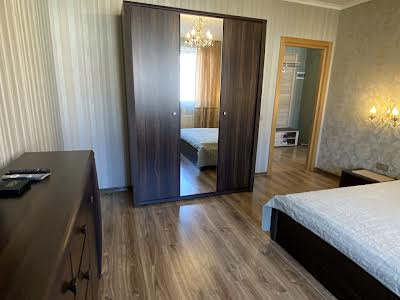 квартира за адресою Джорджа Вашингтона вул. (Батальна), 4
