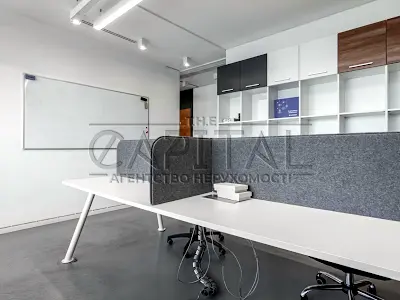 коммерческая по адресу Кловский спуск, 7a