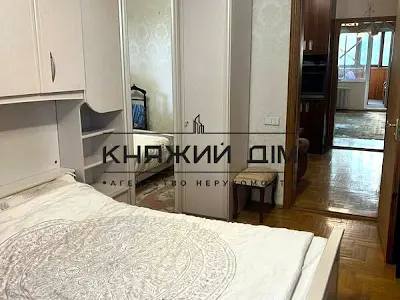 квартира за адресою Драгоманова вул., 14А