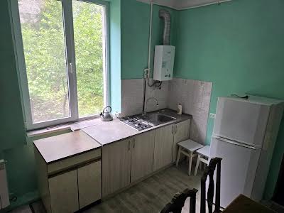 квартира за адресою Петрушевича, 10