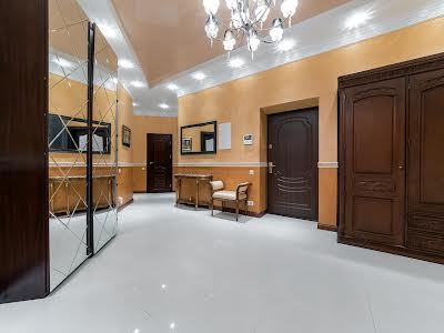 квартира за адресою Старонаводницька вул., 13
