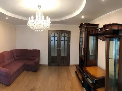 квартира по адресу Червоной Калины просп. (Владимира Маяковского), 72