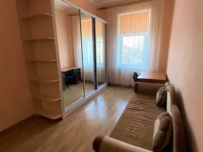 квартира за адресою Шептицьких вул., 17