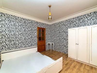 квартира за адресою Срібнокільська вул., 8