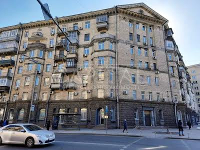 коммерческая по адресу Михаила Грушевского ул., 34/1