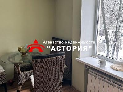 квартира за адресою Чарівна вул., 38