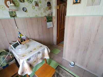 квартира за адресою Рельєфна вул., 8