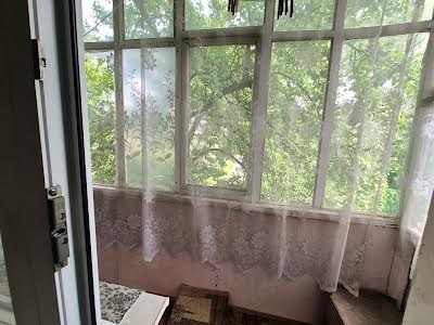 квартира за адресою Академіка Возіанова вул. (Академіка Карпинського), 6