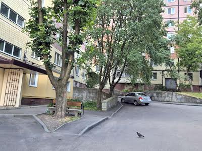 квартира за адресою Новорічна вул., 49
