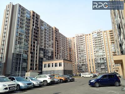 квартира за адресою Академіка Заболотного вул., 148