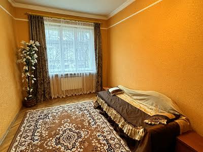 квартира за адресою Степана Бандери вул. (), 5