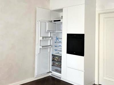 квартира за адресою Салютна вул., 2-В