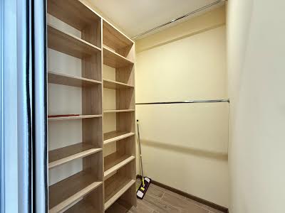 квартира за адресою Любомира Гузара просп. (Космонавта Комарова), 15а