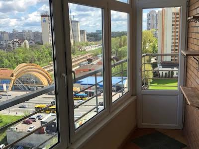 квартира за адресою Польова вул., 73