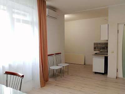 квартира по адресу Миколы Бажана просп., 14
