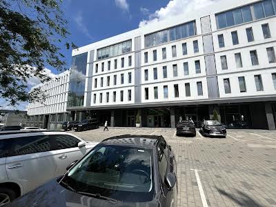 коммерческая по адресу Филиппа Орлика просп. (Ілліча), 18