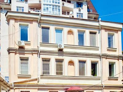квартира за адресою Базарна вул., 34