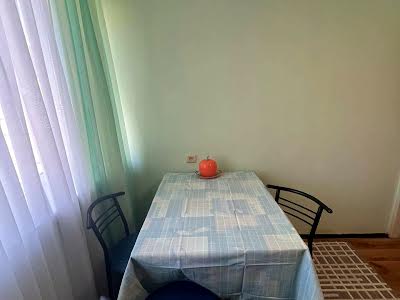 квартира за адресою Копилівська вул., 10б